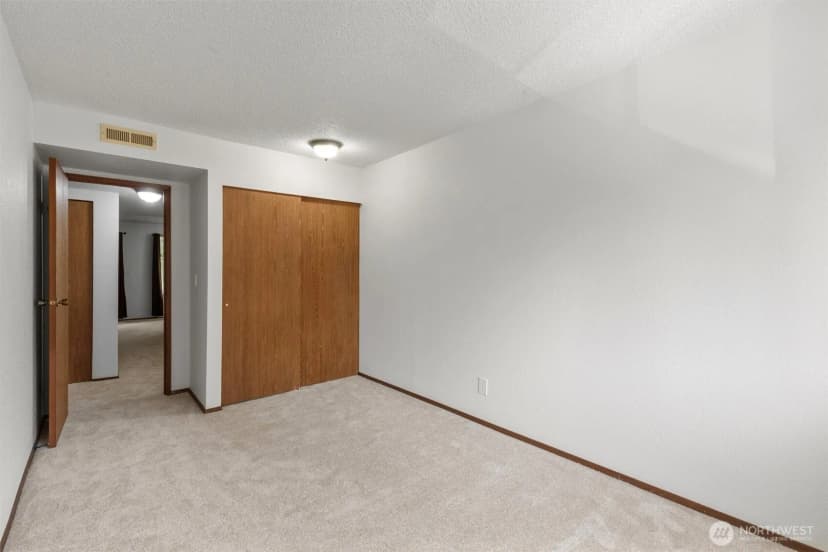 Property photo for 16200 Ne 12th Court #d59, Bellevue photo 25