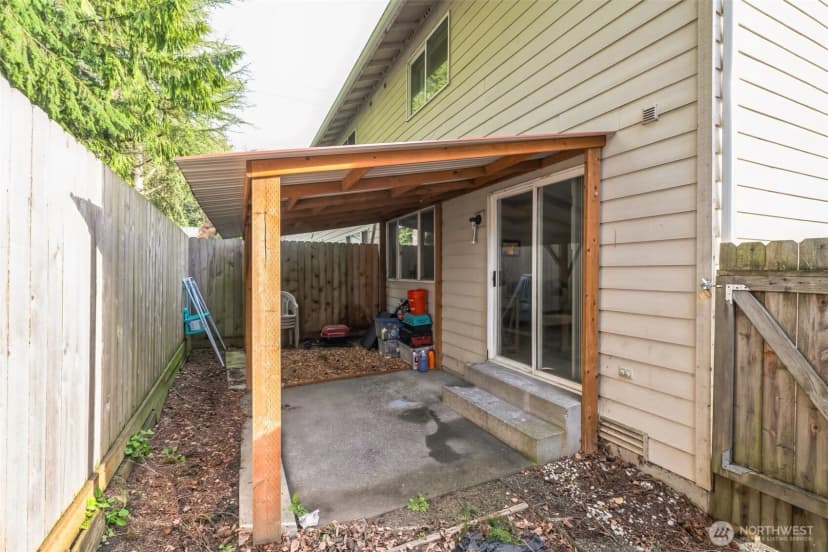 Property photo for 126 W Casino Road #13, Everett photo 22