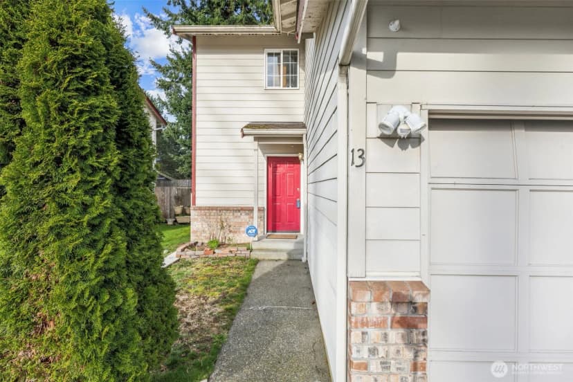 Property photo for 126 W Casino Road #13, Everett photo 2