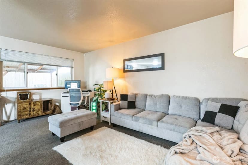 Property photo for 126 W Casino Road #13, Everett photo 5