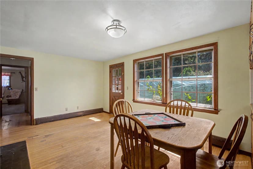Property photo for 11632 Crockett Street Sw, Olympia photo 9
