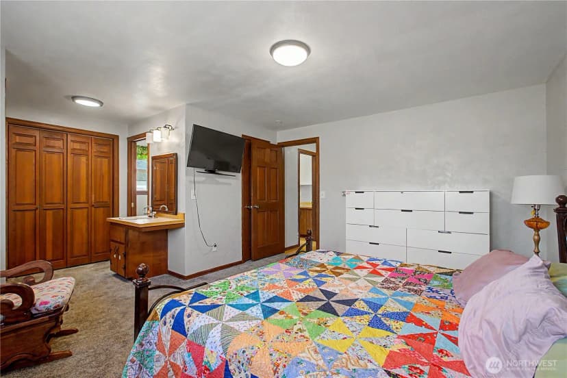 Property photo for 11632 Crockett Street Sw, Olympia photo 15
