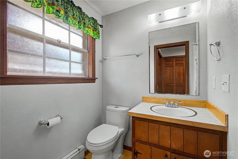Property photo for 11632 Crockett Street Sw, Olympia photo 17