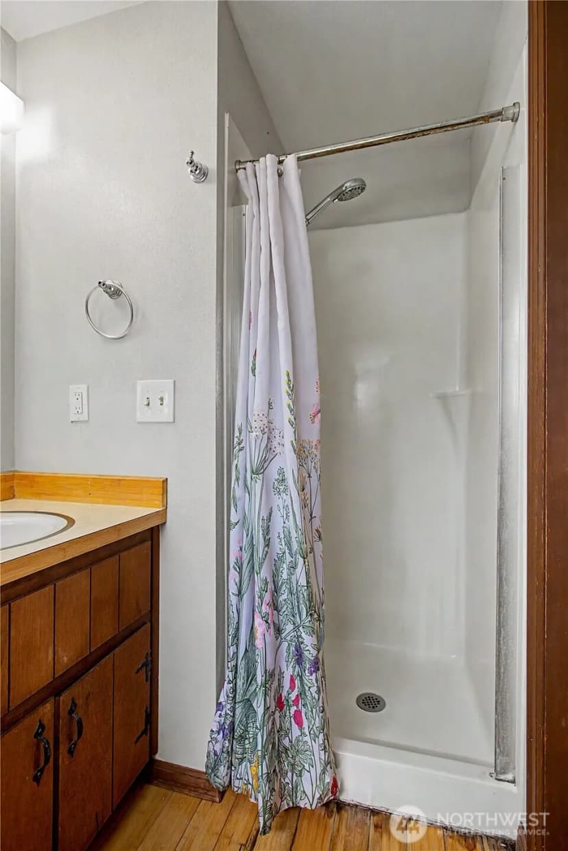 Property photo for 11632 Crockett Street Sw, Olympia photo 18