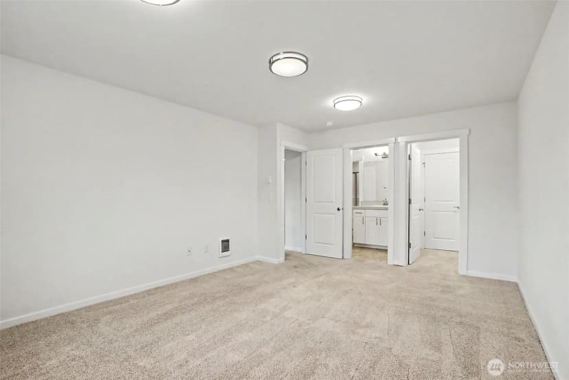 Property photo for 27432 12th Place S, Des Moines photo 24