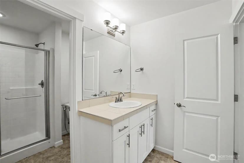Property photo for 27432 12th Place S, Des Moines photo 32