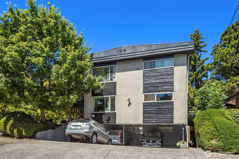 Property photo for 4400 Linden Ave N, Seattle