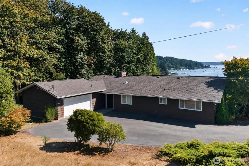 Property photo for 9309 Peacock Hill Avenue, Gig Harbor photo 2