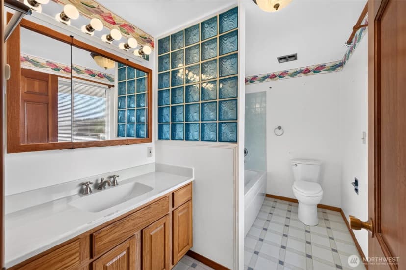 Property photo for 9309 Peacock Hill Avenue, Gig Harbor photo 24