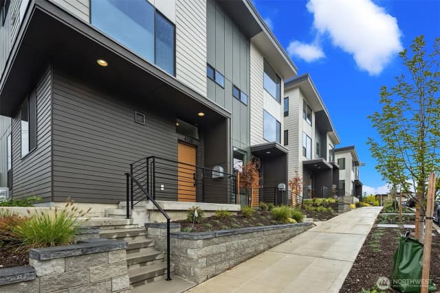 Property photo for 4100 30th Avenue S, Seattle
