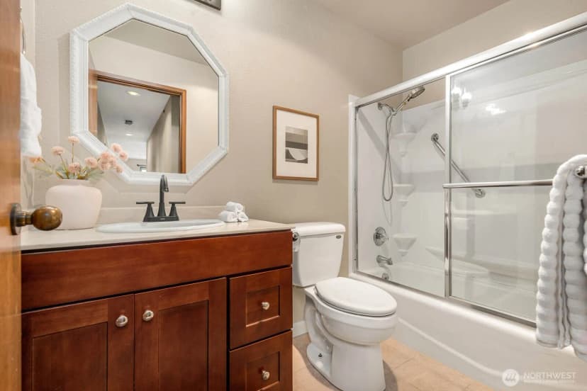 Property photo for 1070 5th Avenue S #207, Edmonds photo 18