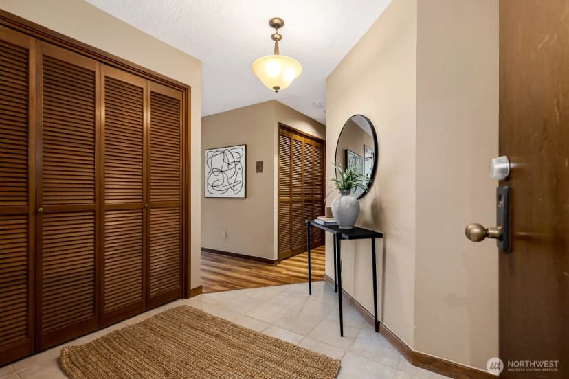 Property photo for 1070 5th Avenue S #207, Edmonds photo 2