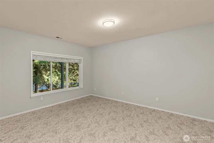 Property photo for 10108 186th Court Ne, Redmond photo 33