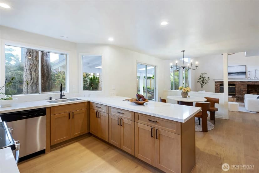 Property photo for 7404 91st Avenue Ct Sw, Lakewood photo 8