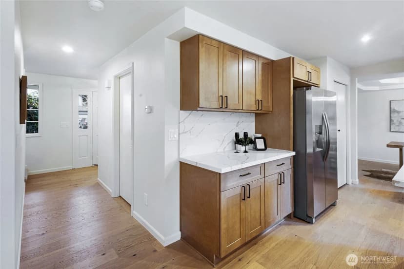 Property photo for 7404 91st Avenue Ct Sw, Lakewood photo 9