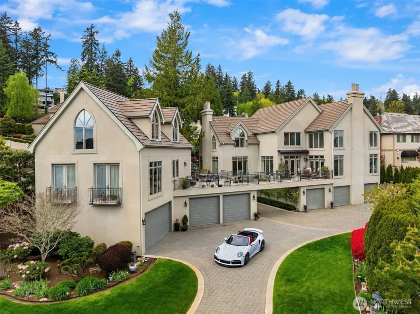 Property photo for 8496 Ne Woodland Cove Drive, Kirkland photo 38