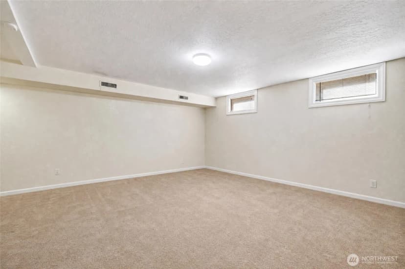 Property photo for 27131 52nd Avenue S, Kent photo 19