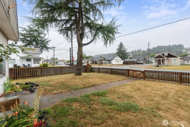 Property photo for 119 Sw Cascade Avenue, Chehalis photo 4