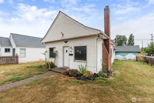 Property photo for 119 Sw Cascade Avenue, Chehalis photo 3