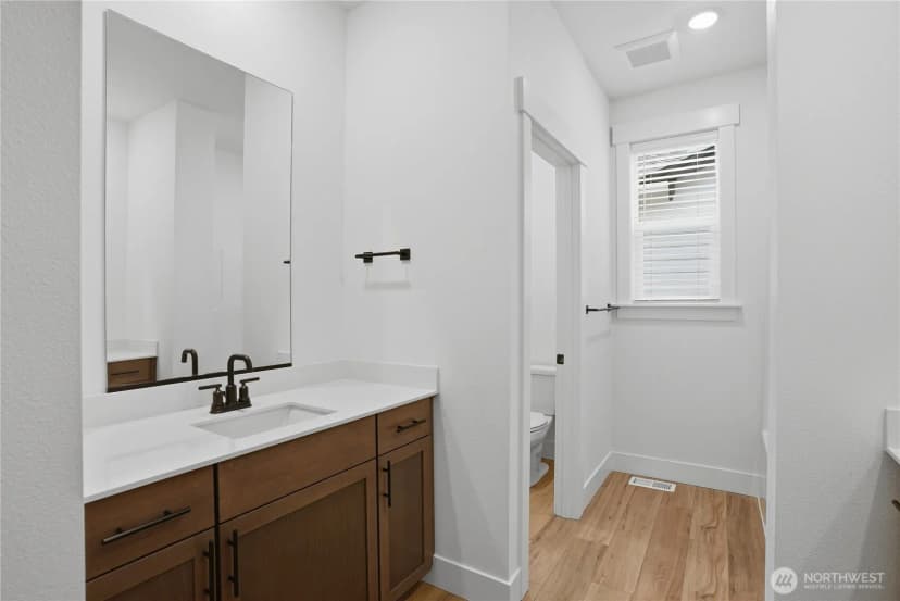 Property photo for 32141 Grand Avenue Se, Black Diamond photo 20