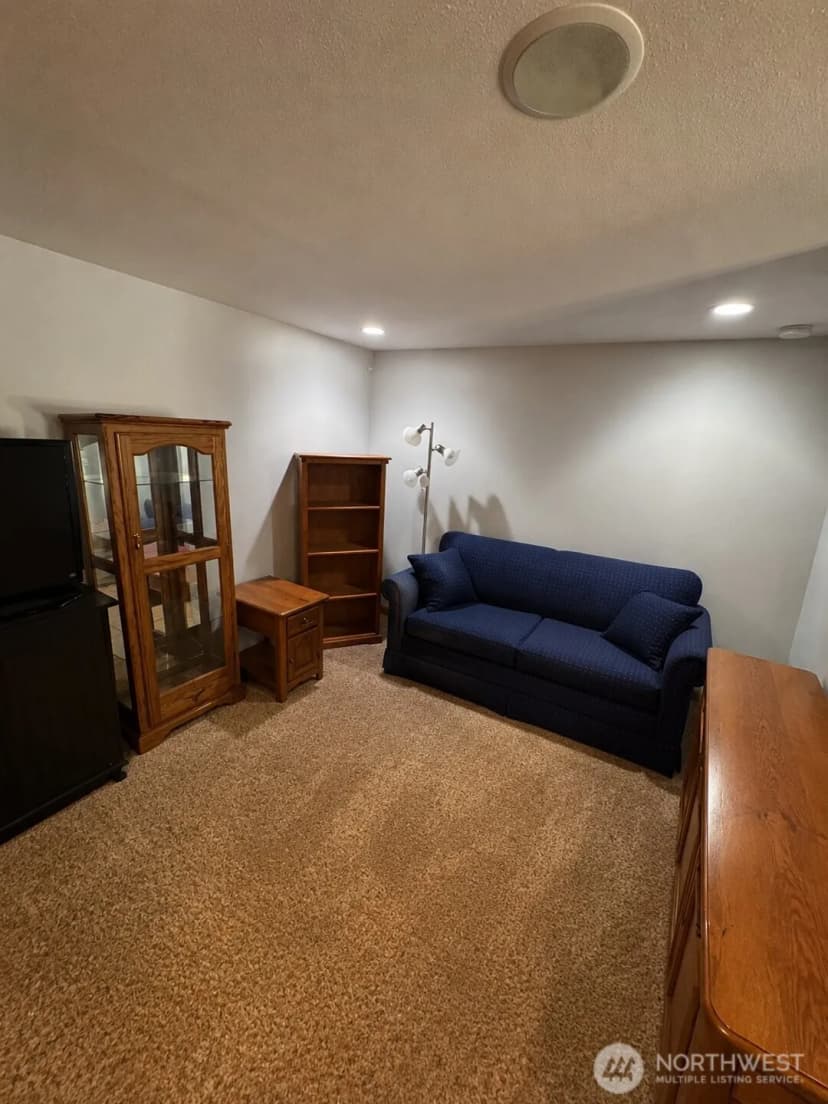 Property photo for 18716 215th Avenue E, Orting photo 6