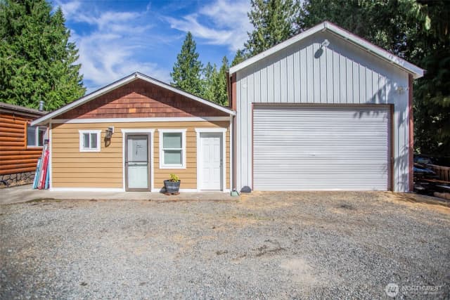 Property photo for 18716 215th Avenue E, Orting photo 4