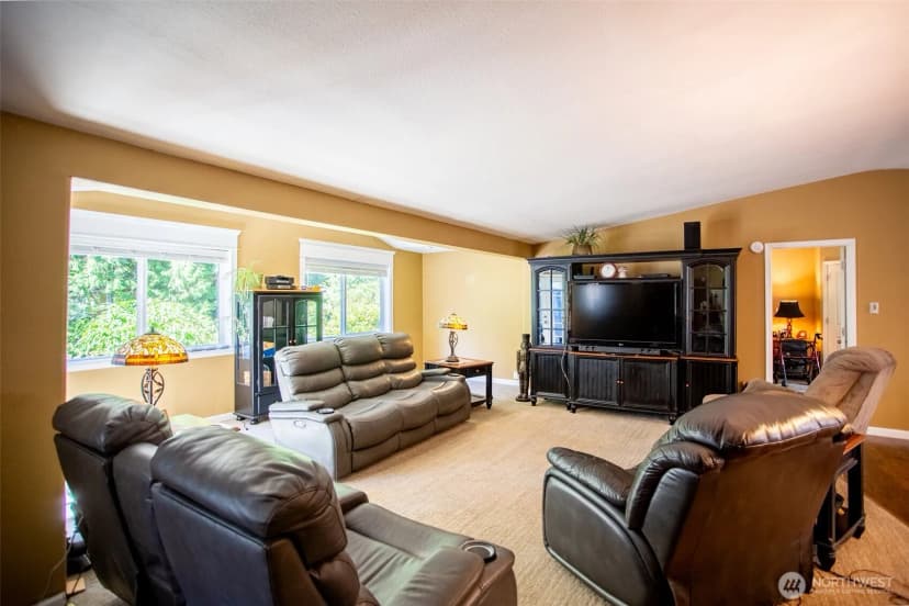 Property photo for 18716 215th Avenue E, Orting photo 20