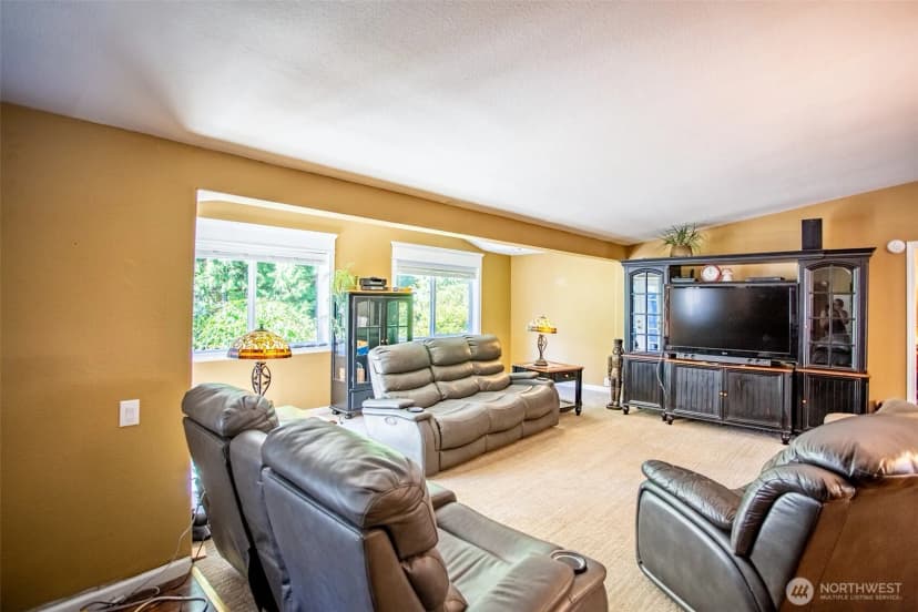 Property photo for 18716 215th Avenue E, Orting photo 19