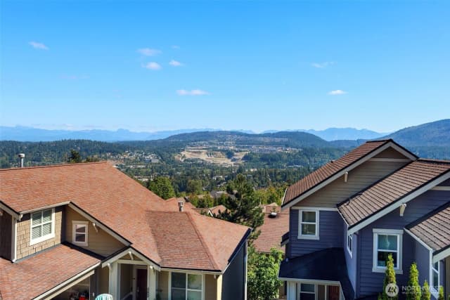 Property photo for 581 Mountain View Lane Nw, Issaquah photo 2