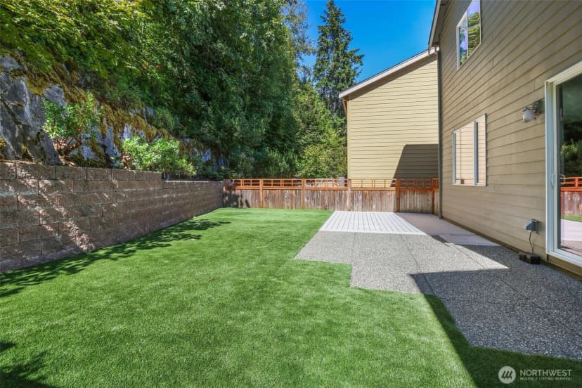 Property photo for 581 Mountain View Lane Nw, Issaquah photo 27