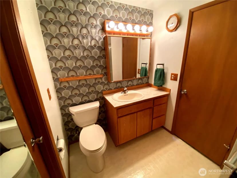Property photo for 10819 Se 230th Street, Kent photo 12