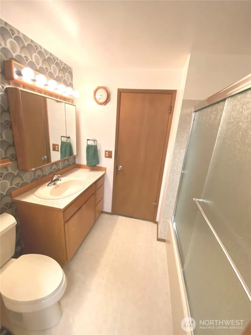 Property photo for 10819 Se 230th Street, Kent photo 13