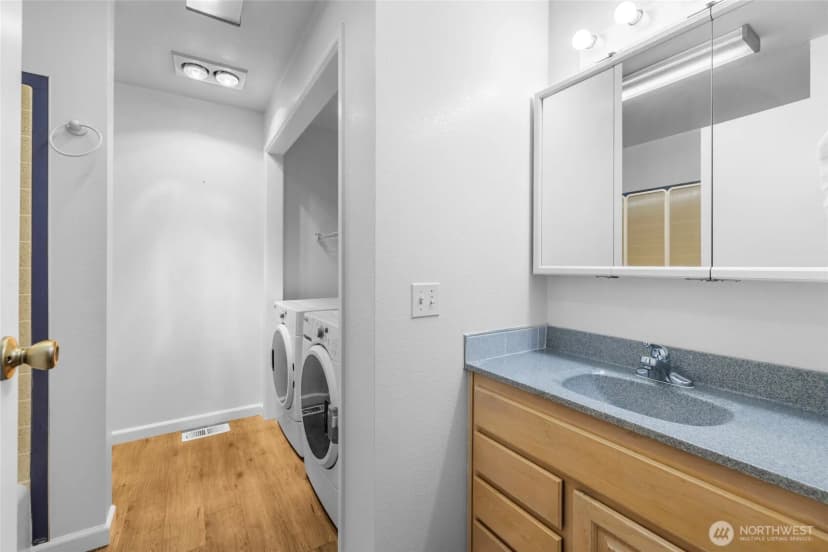 Property photo for 15704 121st Avenue Se, Renton photo 20