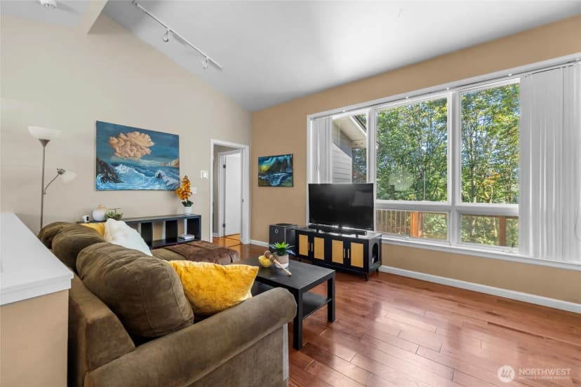 Property photo for 15704 121st Avenue Se, Renton photo 11