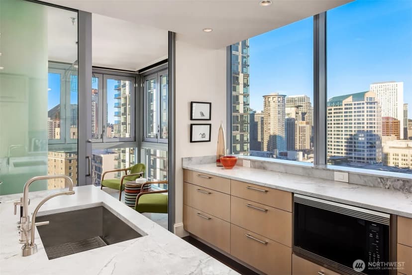 Property photo for 1521 2nd Avenue #2101, Seattle photo 11