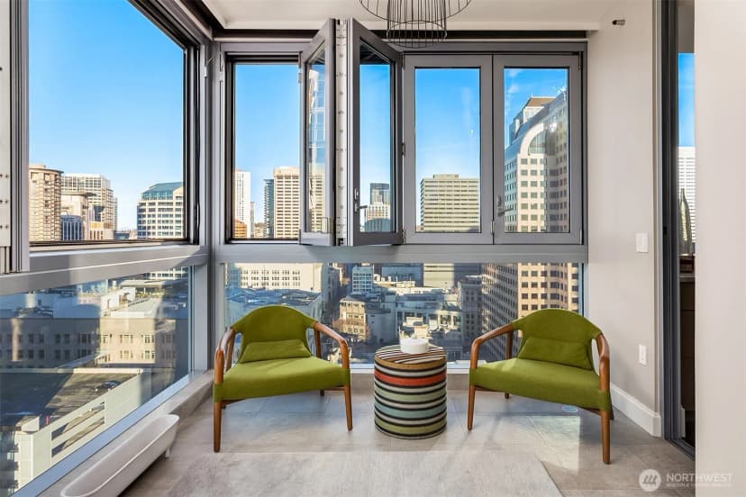 Property photo for 1521 2nd Avenue #2101, Seattle photo 12