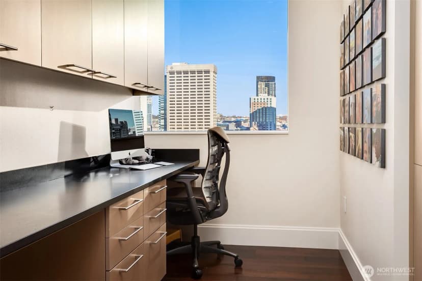 Property photo for 1521 2nd Avenue #2101, Seattle photo 14