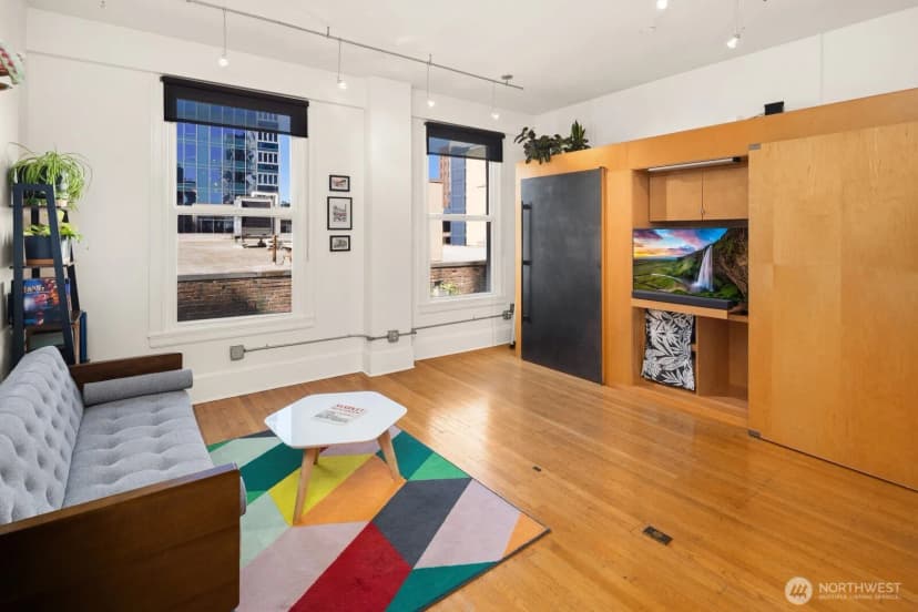 Property photo for 1519 3rd Avenue #504, Seattle photo 6