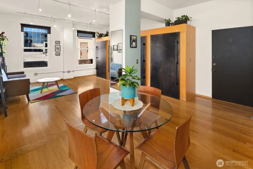Property photo for 1519 3rd Avenue #504, Seattle photo 13