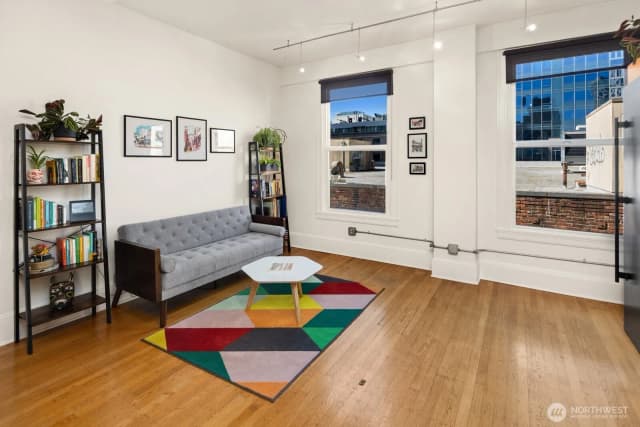 Property photo for 1519 3rd Avenue #504, Seattle photo 5