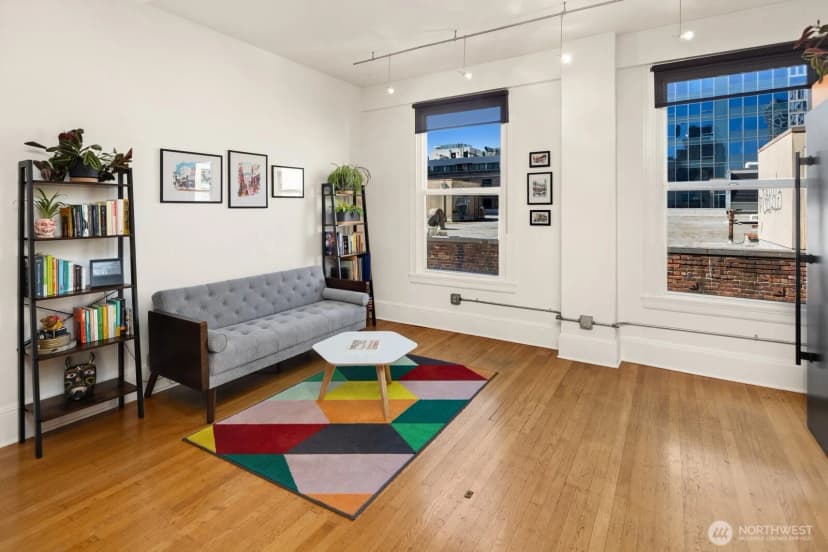Property photo for 1519 3rd Avenue #504, Seattle photo 5