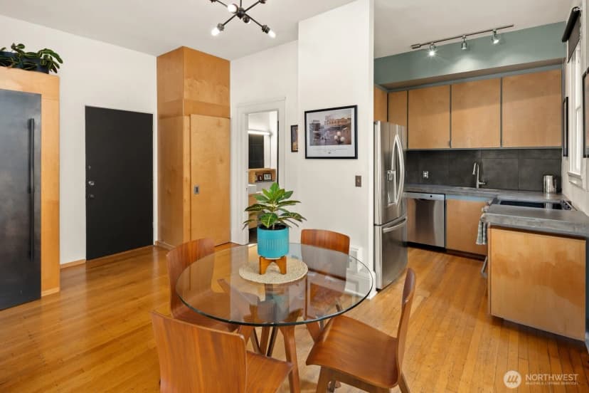 Property photo for 1519 3rd Avenue #504, Seattle photo 10
