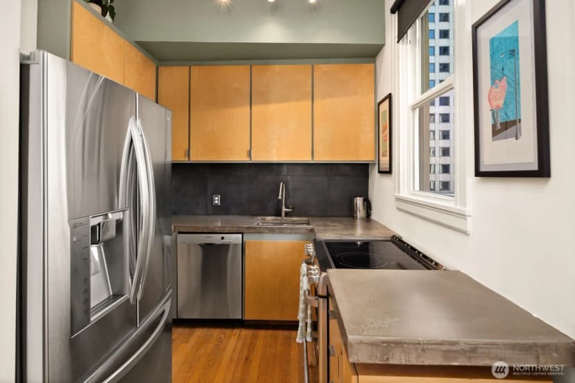 Property photo for 1519 3rd Avenue #504, Seattle photo 14