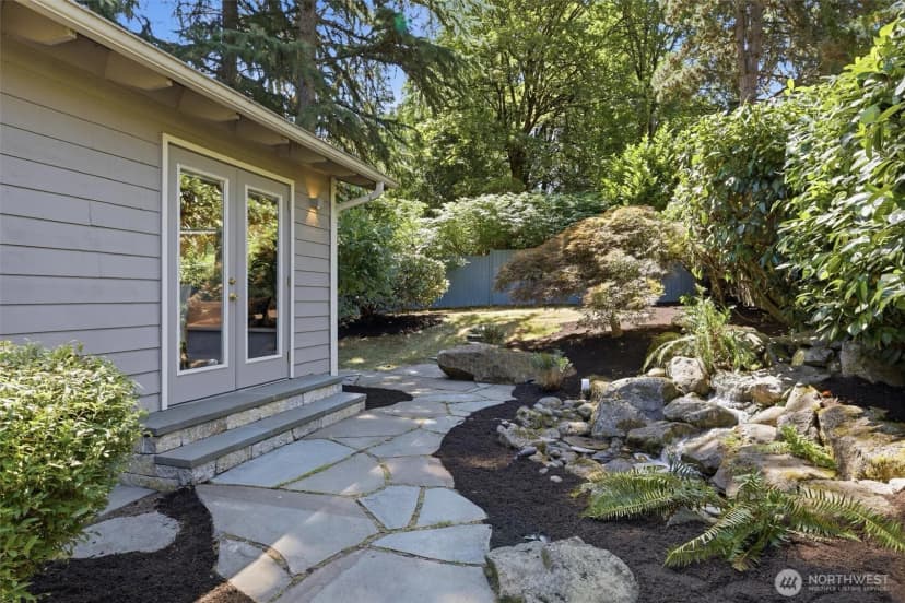 Property photo for 2209 W Lake Sammamish Parkway Ne, Redmond photo 29
