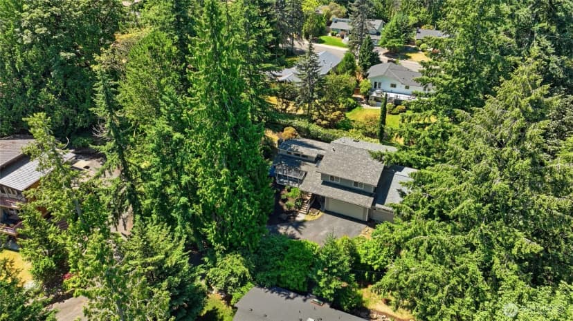 Property photo for 2209 W Lake Sammamish Parkway Ne, Redmond photo 30