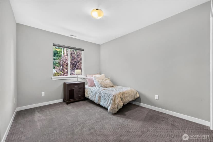 Property photo for 4404 Forest Drive, Everett photo 23