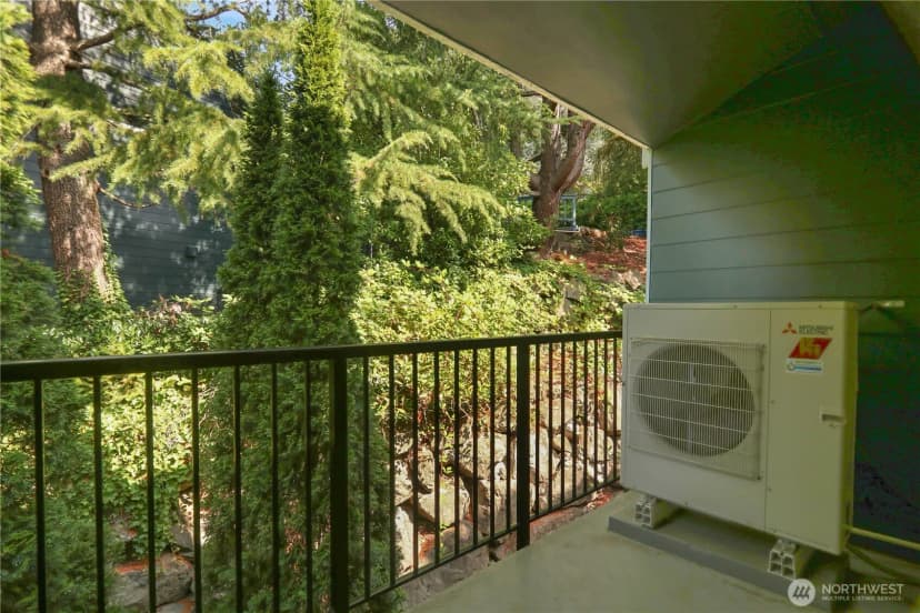 Property photo for 17018 Ne 80th Street #c5, Redmond photo 11