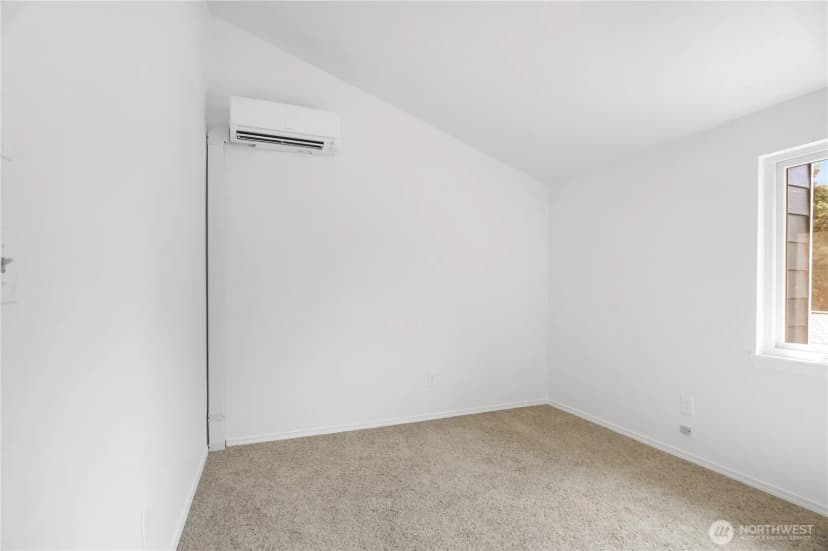 Property photo for 17018 Ne 80th Street #c5, Redmond photo 16