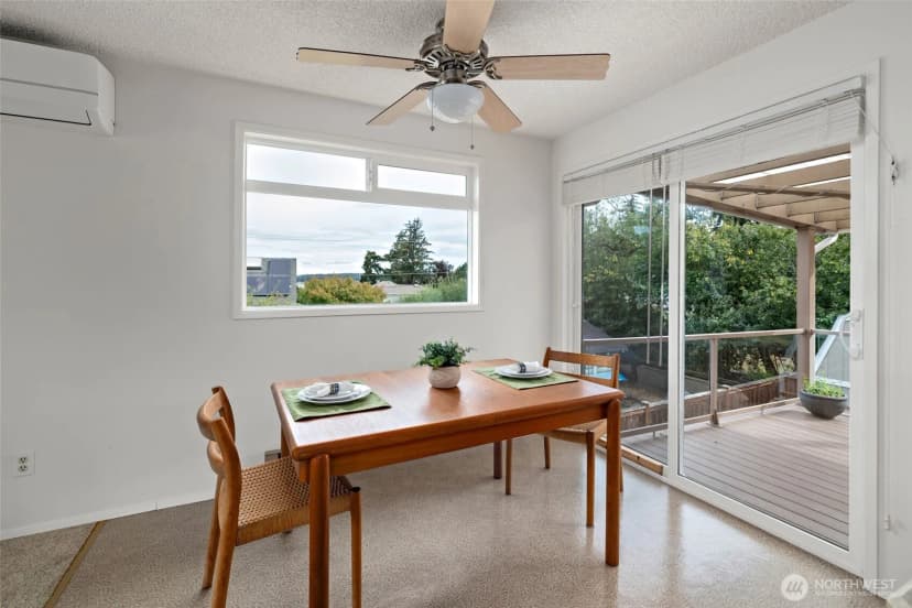 Property photo for 809 Ne Perkins Street, Coupeville photo 9