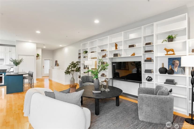 Property photo for 615 E Pike Street #306, Seattle photo 12